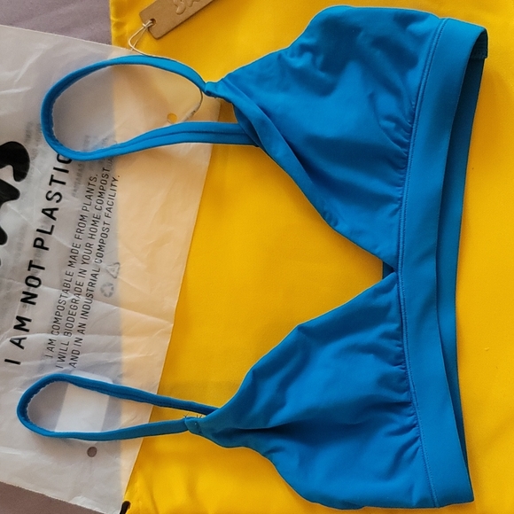 Skims Fits Everybody Triangle Bralette in Mykonos color Size XSmall  - Picture 3 of 7